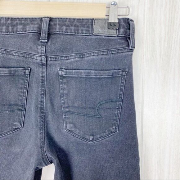 American Eagle | Black Super Hi Rise Jegging Size 4 - Picture 4 of 7